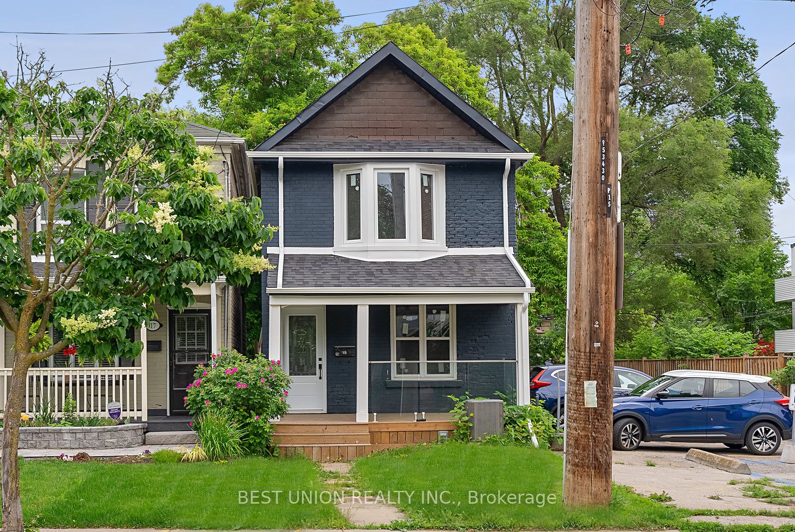 15 Burlington St