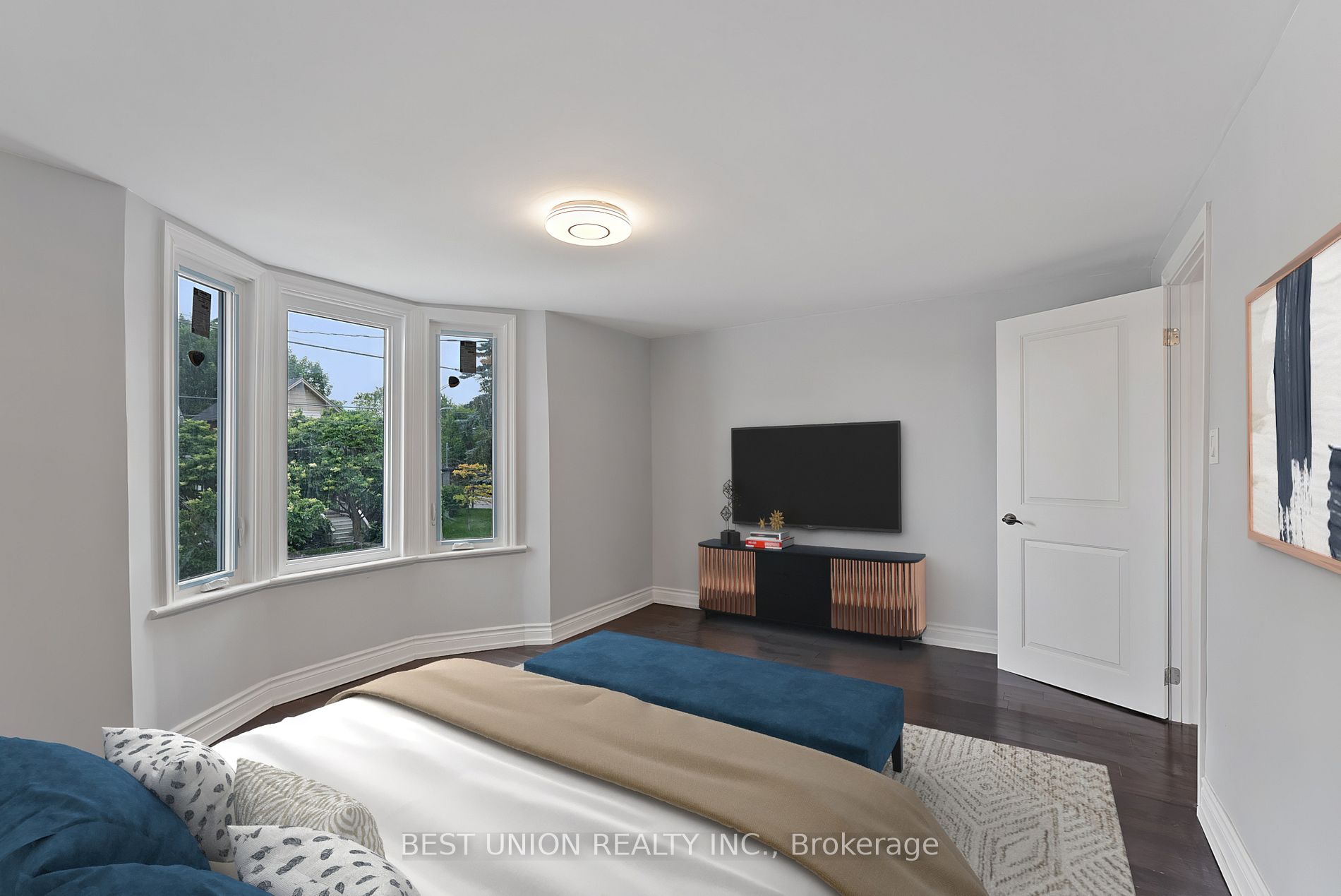 15 Burlington St
