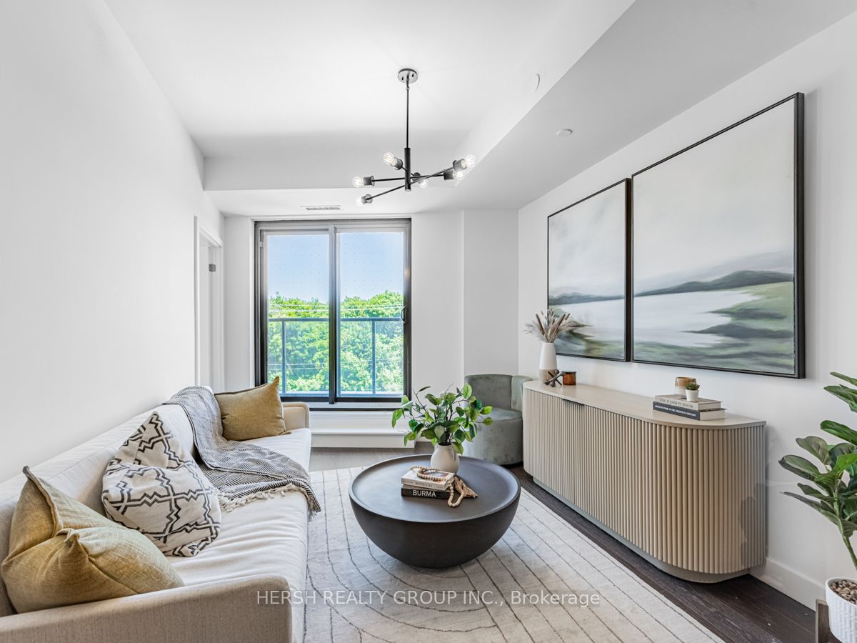 160 Kingsway Cres, #310