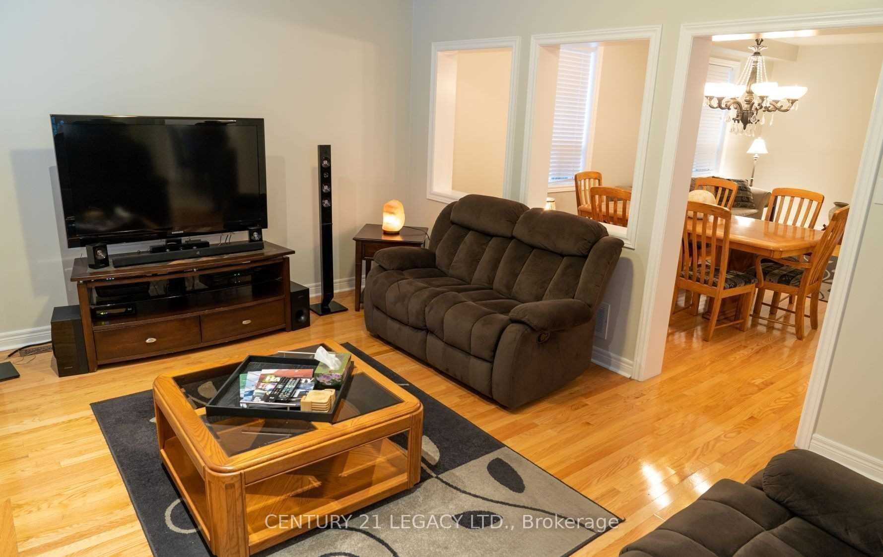 20 Trailside Walk