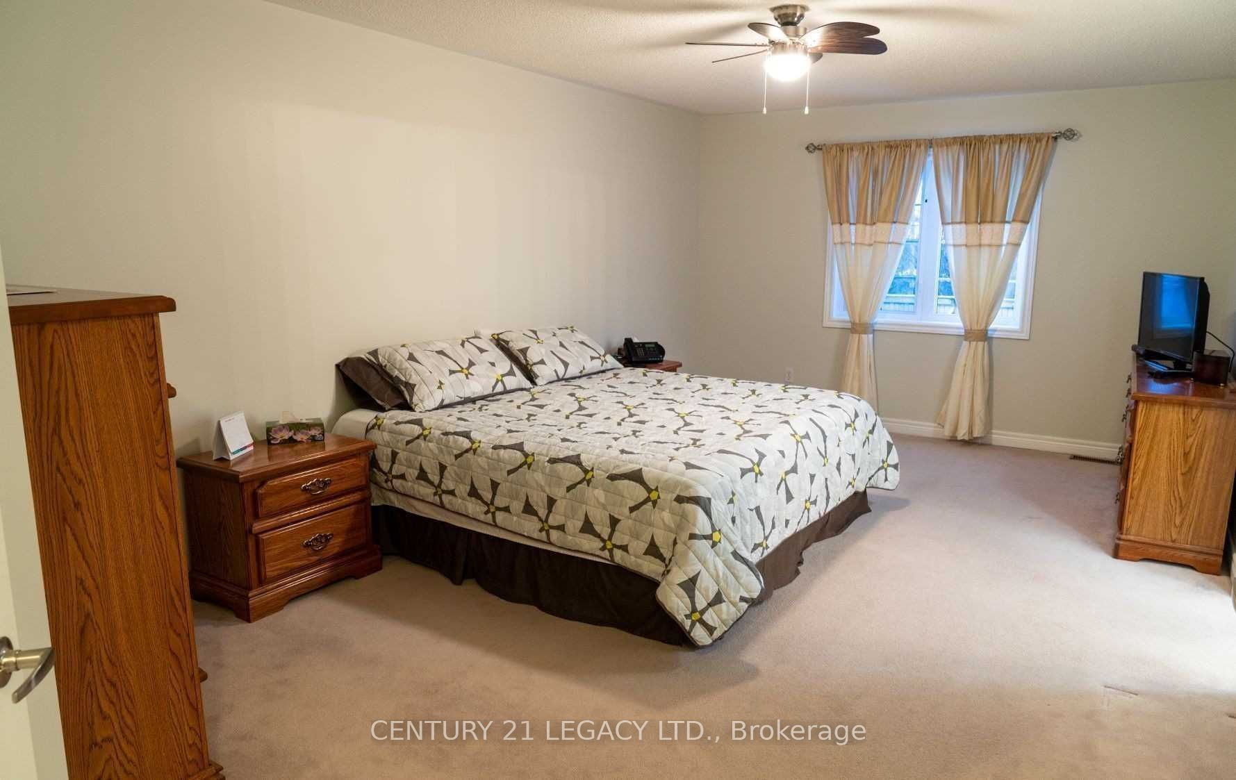 20 Trailside Walk