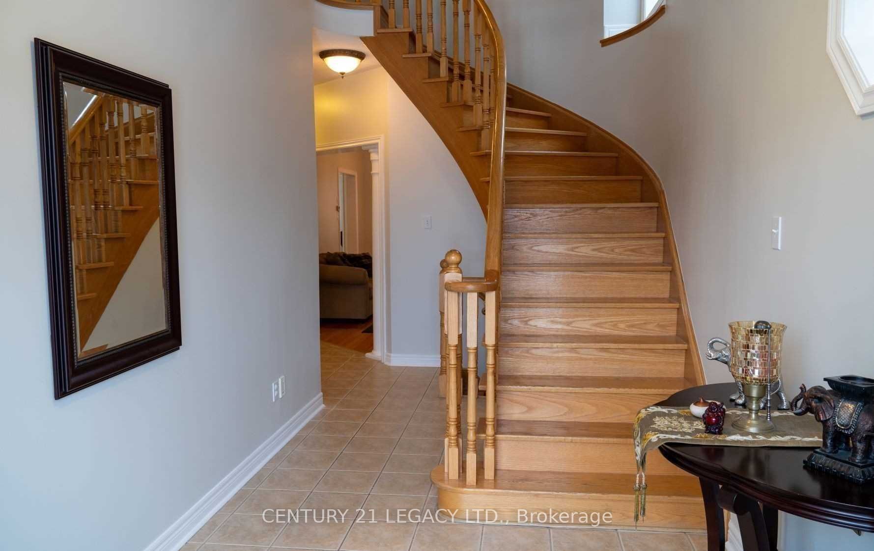 20 Trailside Walk