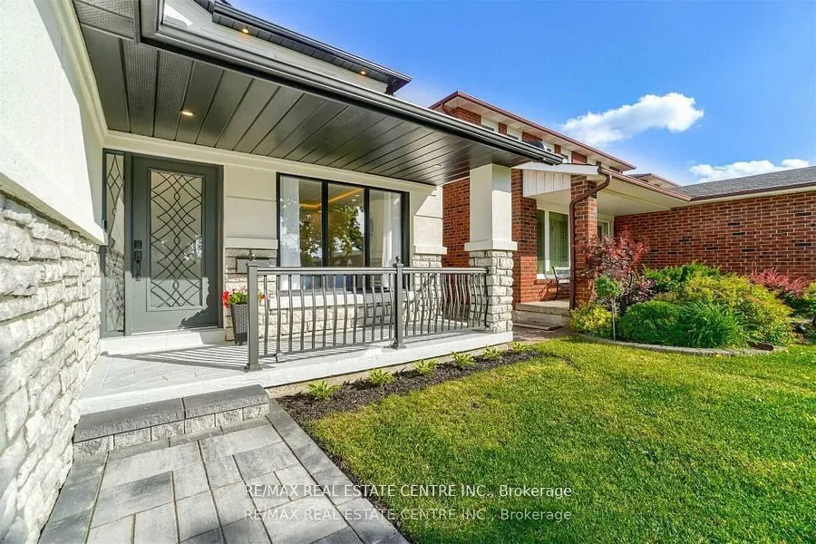 550 Meadows Blvd