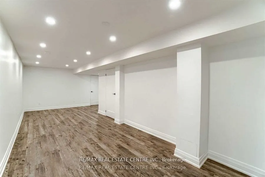 550 Meadows Blvd