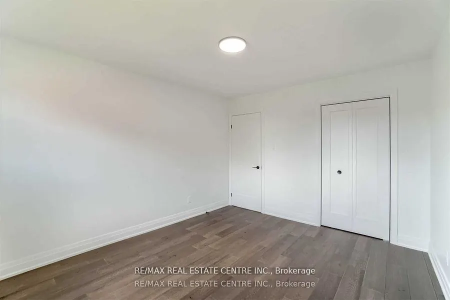 550 Meadows Blvd