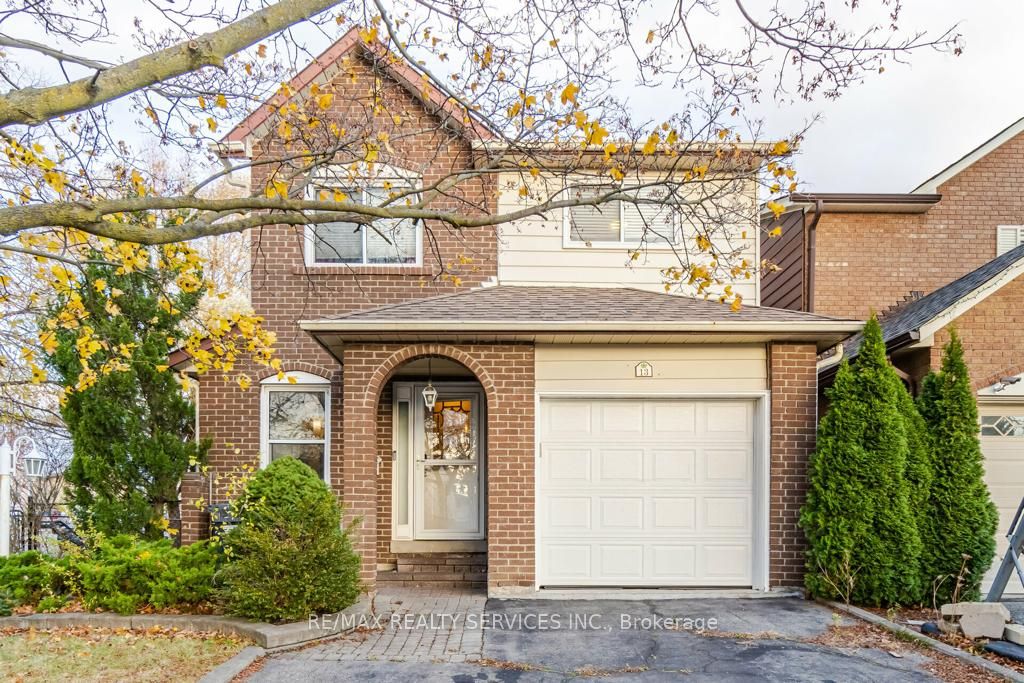 13 Weybridge Tr