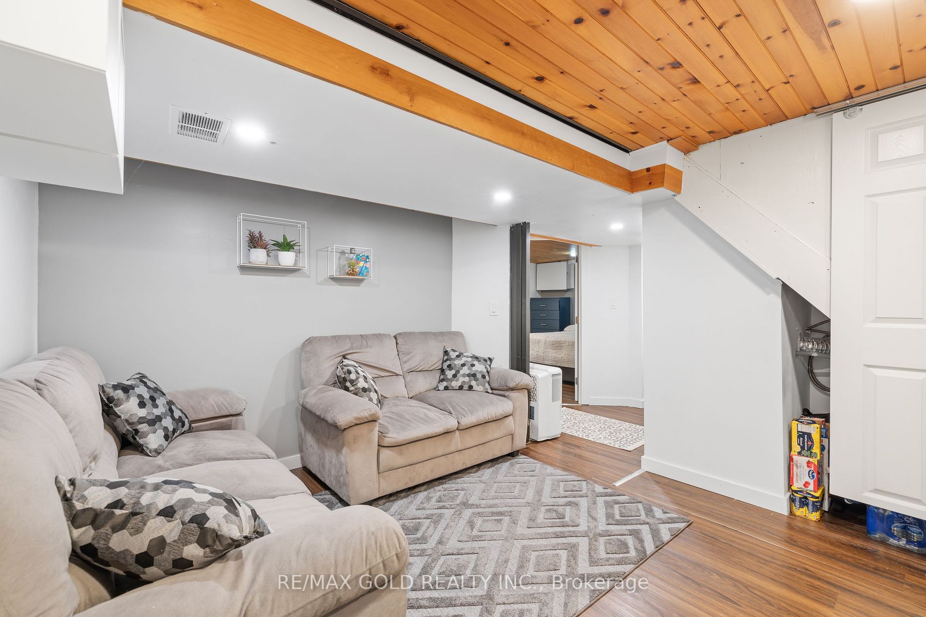 20 Hatfield Cres