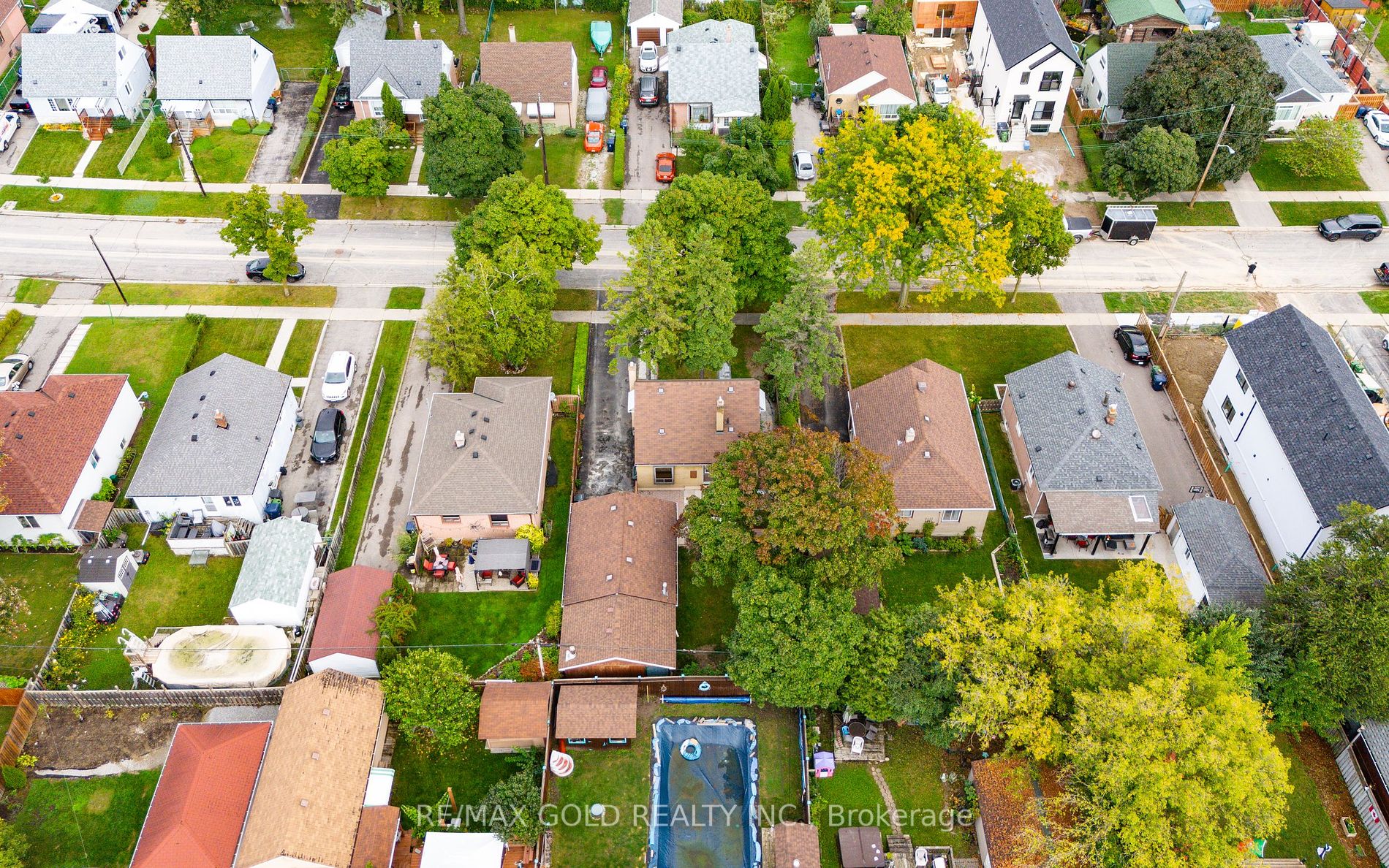 20 Hatfield Cres