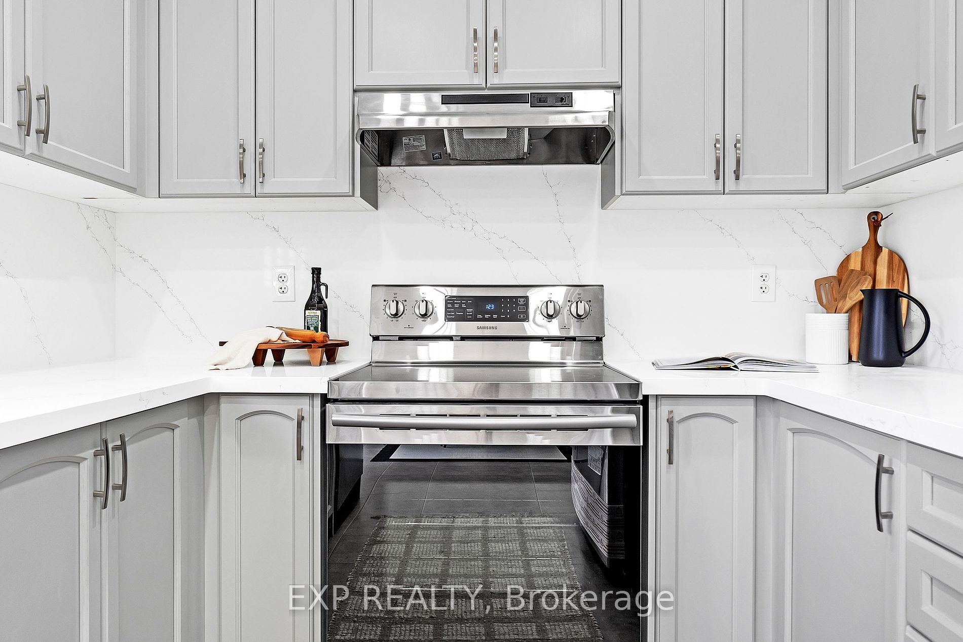 183 Featherstone Rd