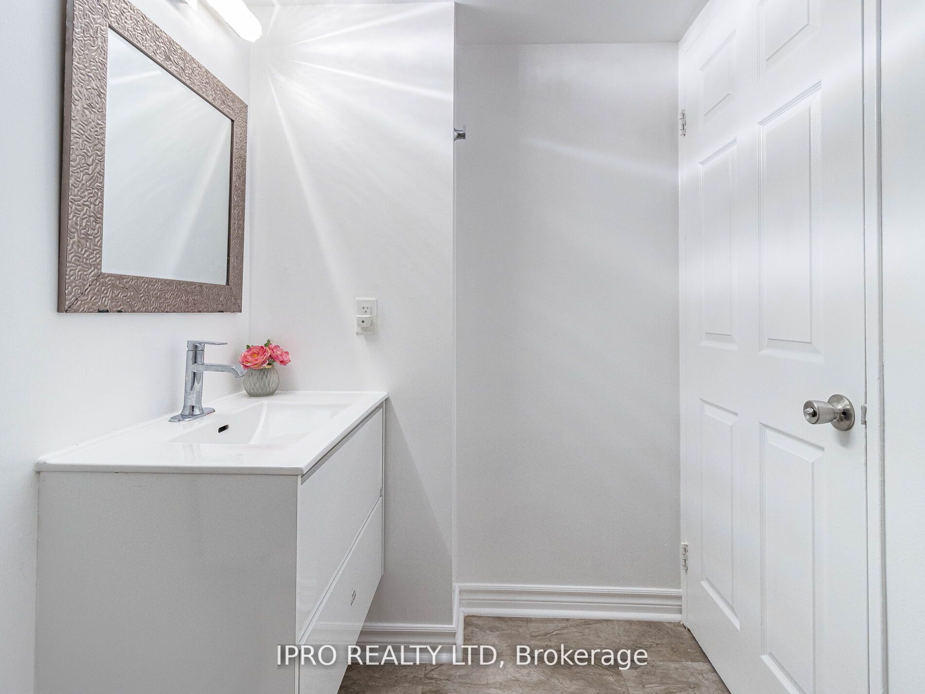 115 Hillcrest Ave, #1101