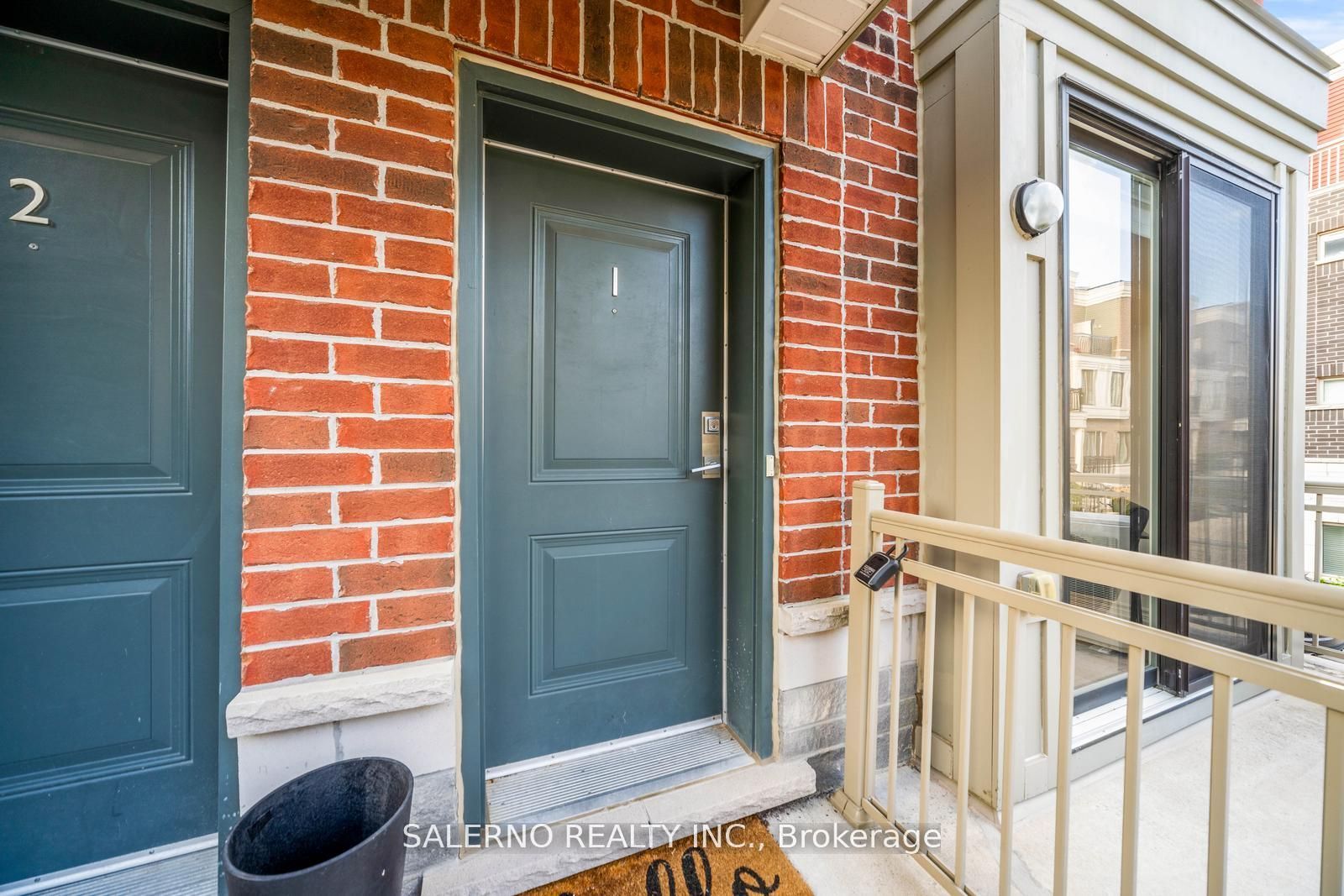 80 Eastwood Park Gdns, #1