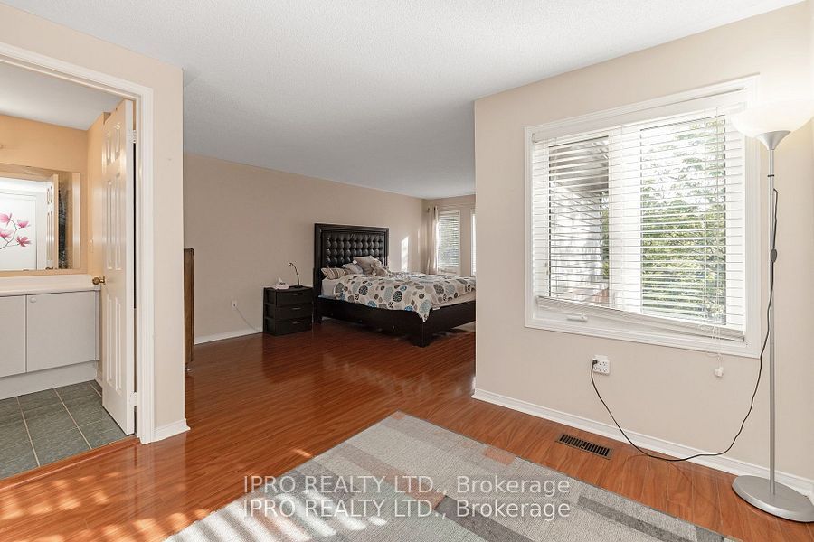 2555 Thomas St, #112
