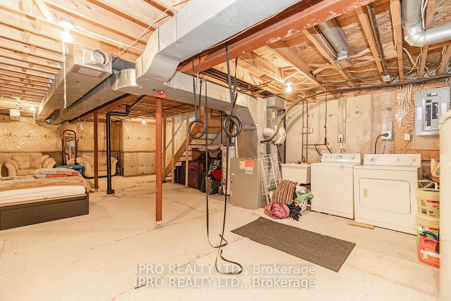 2555 Thomas St, #112
