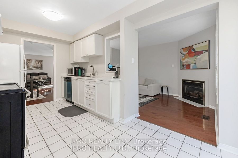 2555 Thomas St, #112