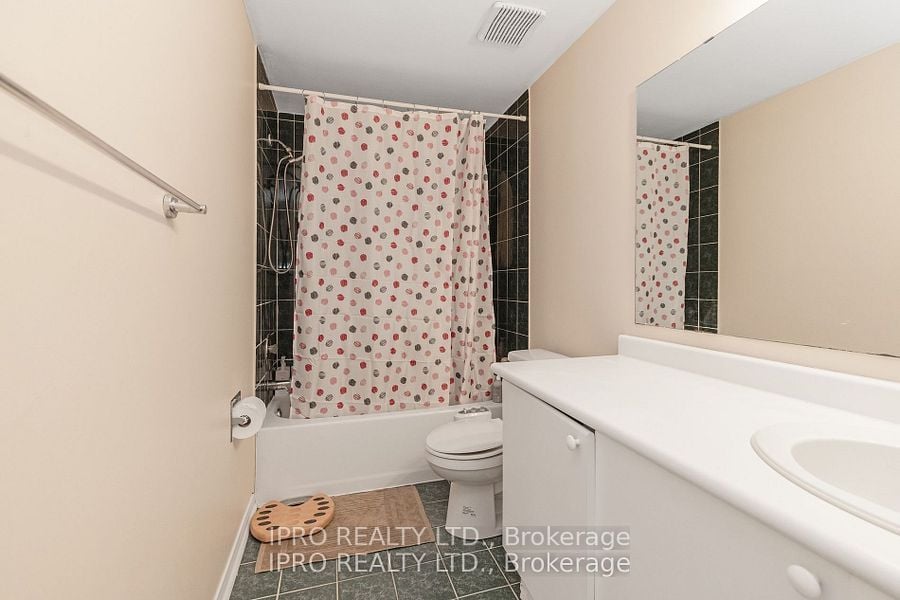 2555 Thomas St, #112