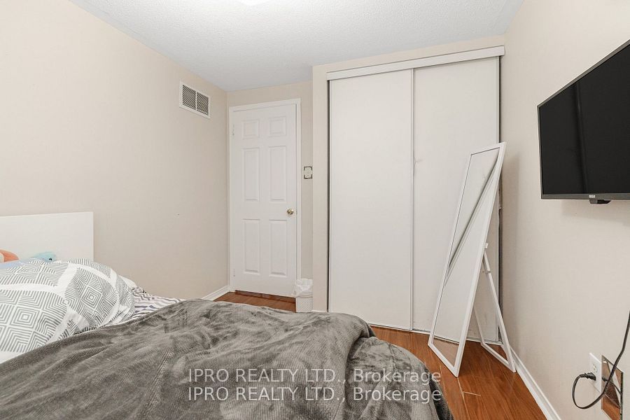2555 Thomas St, #112