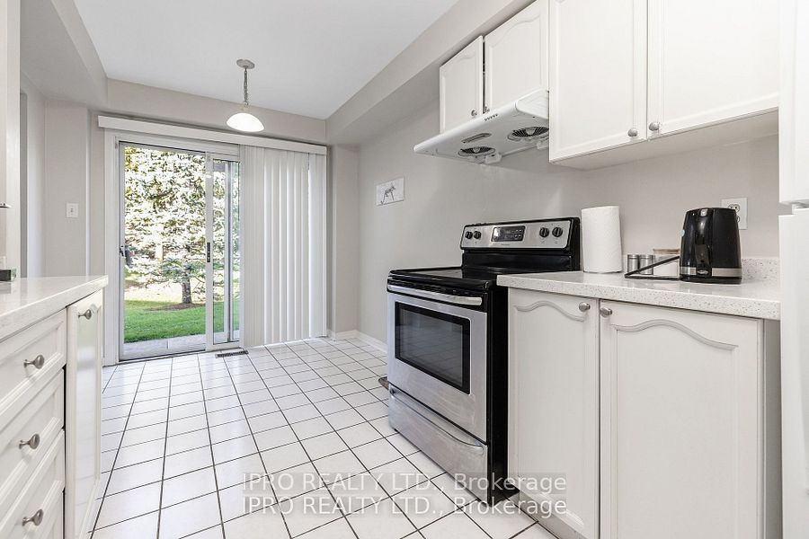 2555 Thomas St, #112