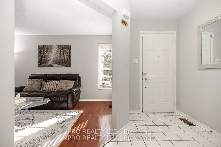 2555 Thomas St, #112