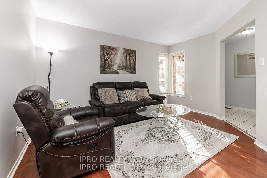 2555 Thomas St, #112