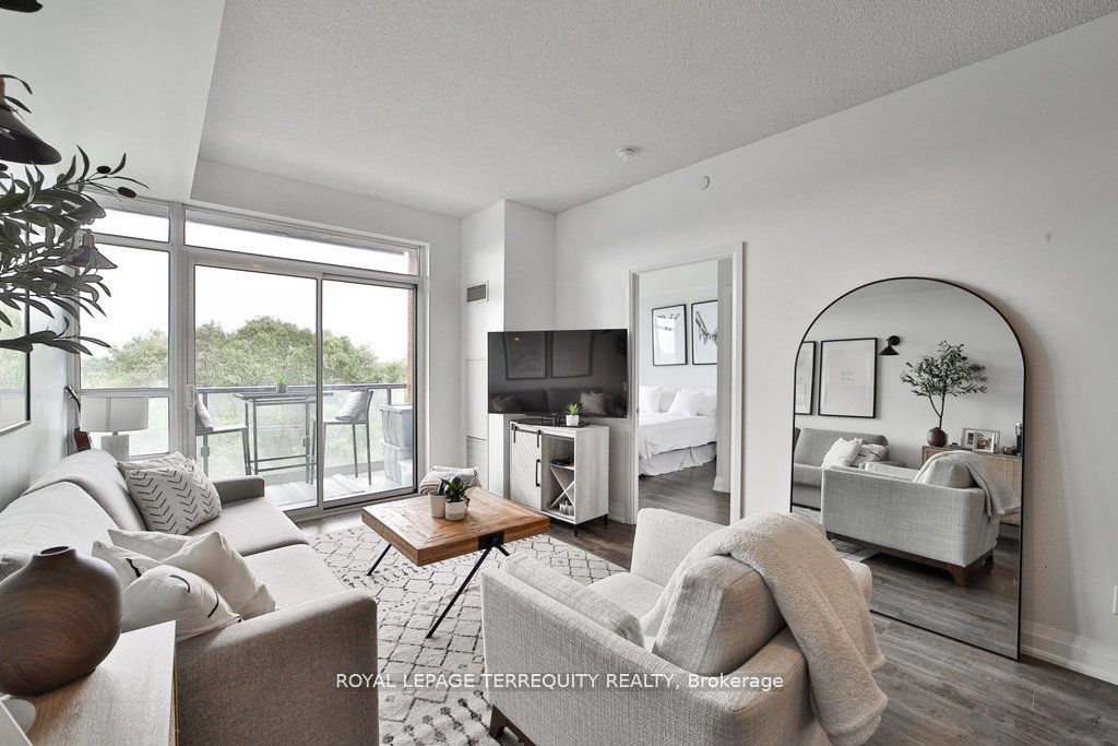 35 Fontenay Crt, #405