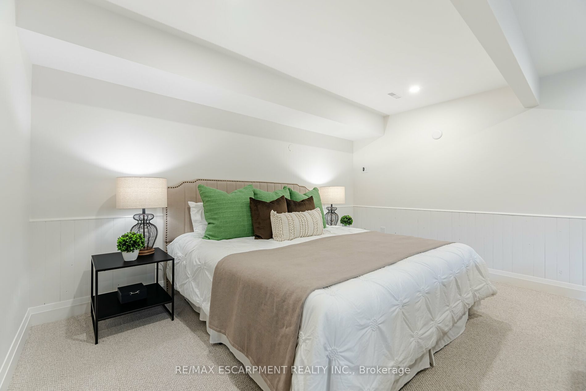 3150 Bentworth Dr