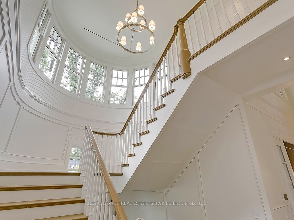 27 Park Ave