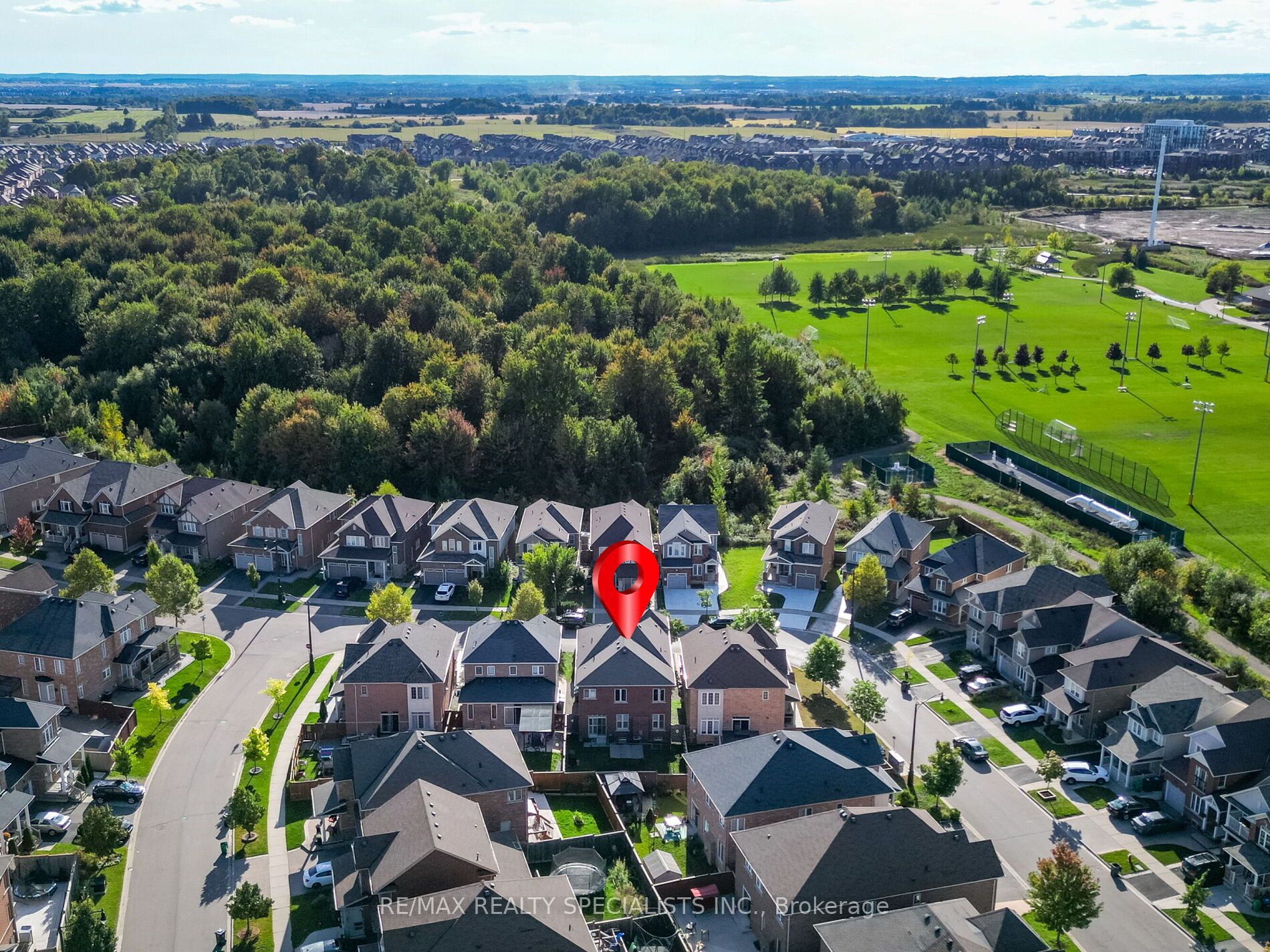 107 Aylesbury Dr E