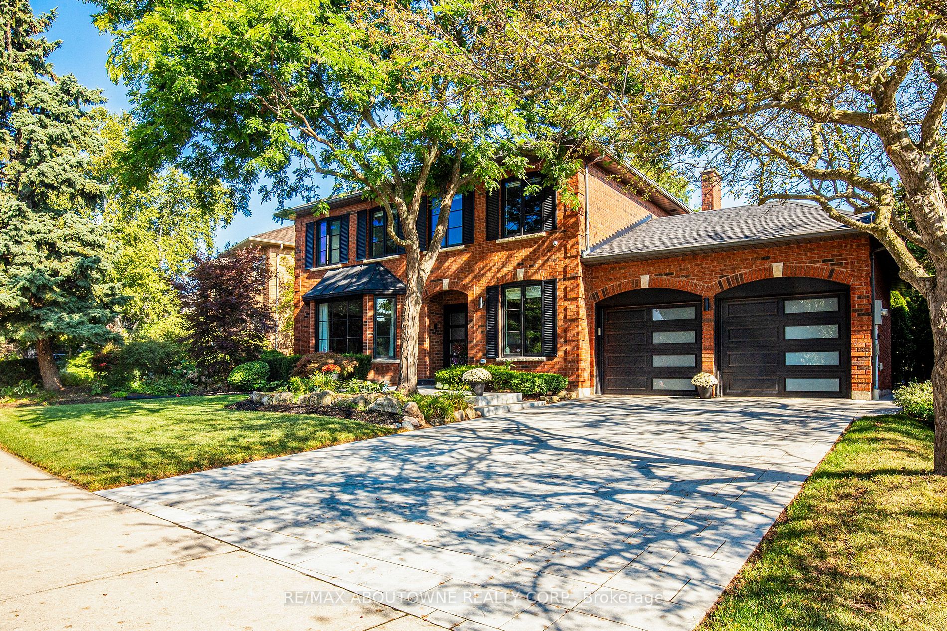1319 Greeneagle Dr