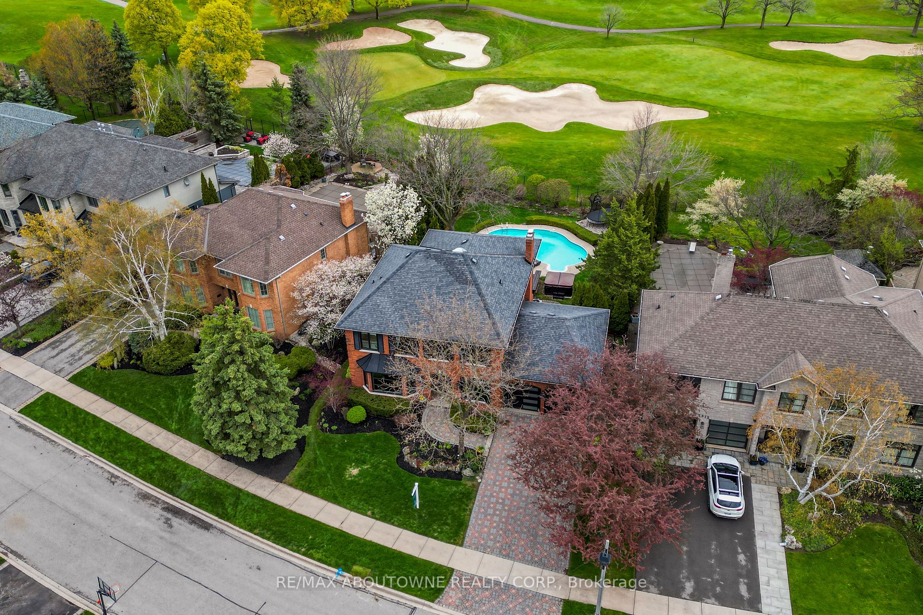 1319 Greeneagle Dr