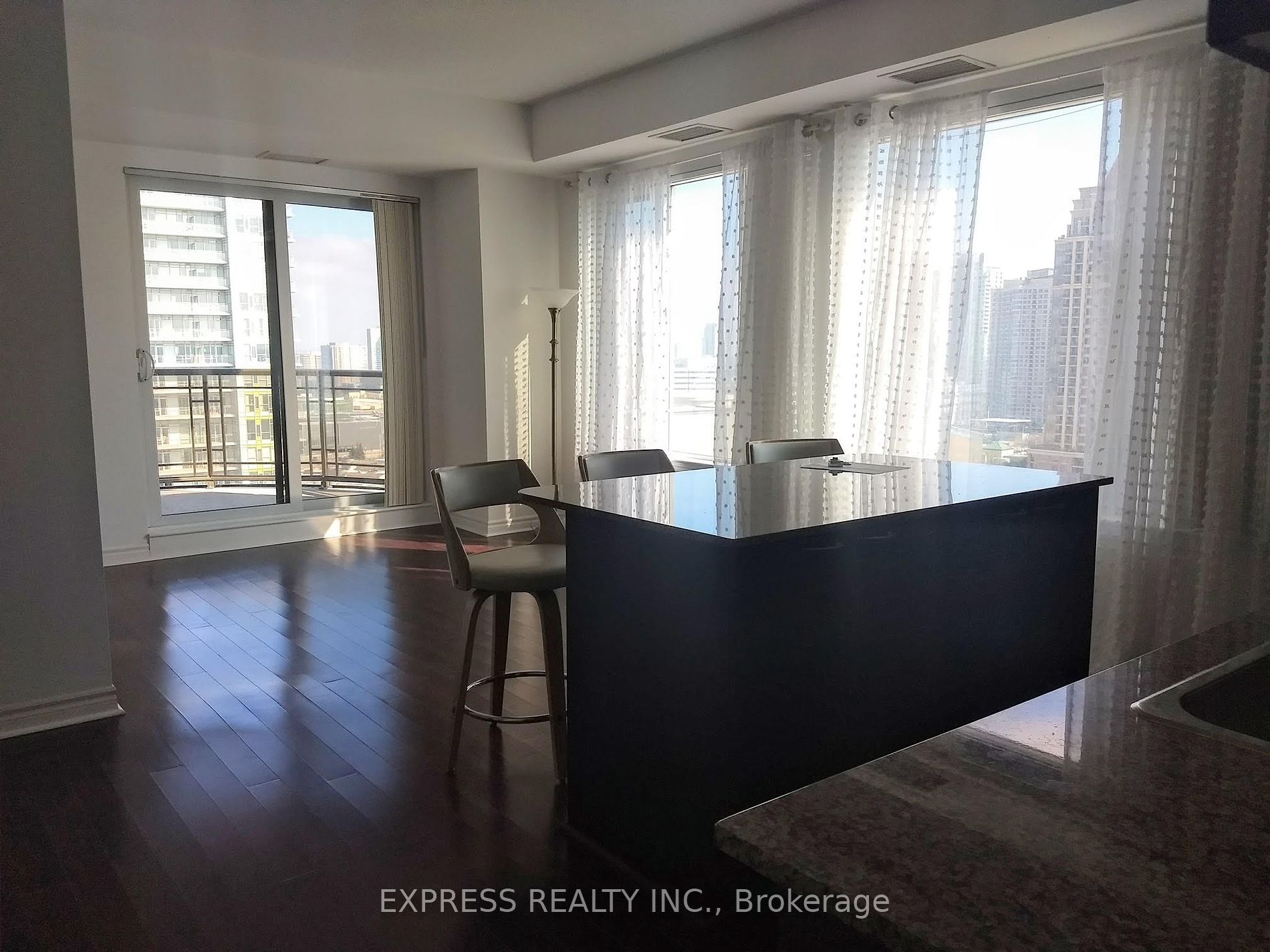 385 Prince of Wales Dr, #1605