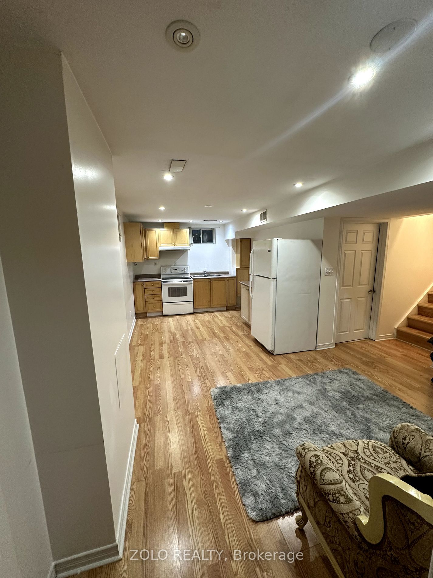 3242 Scotch Pine Gate