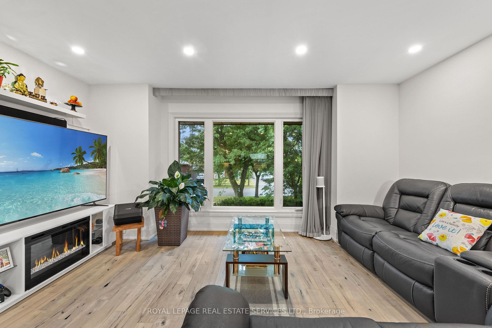 2816 Constable Rd