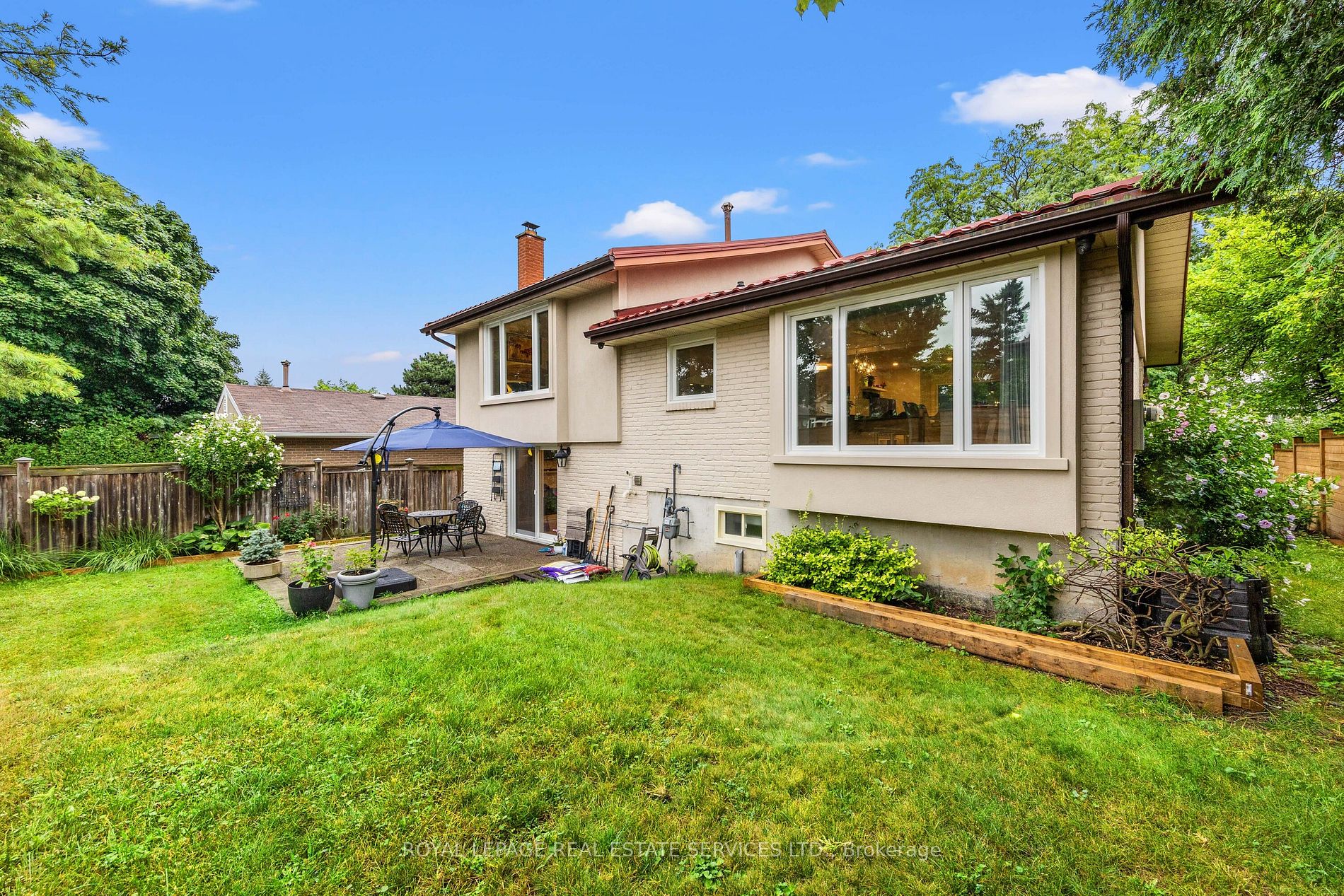 2816 Constable Rd