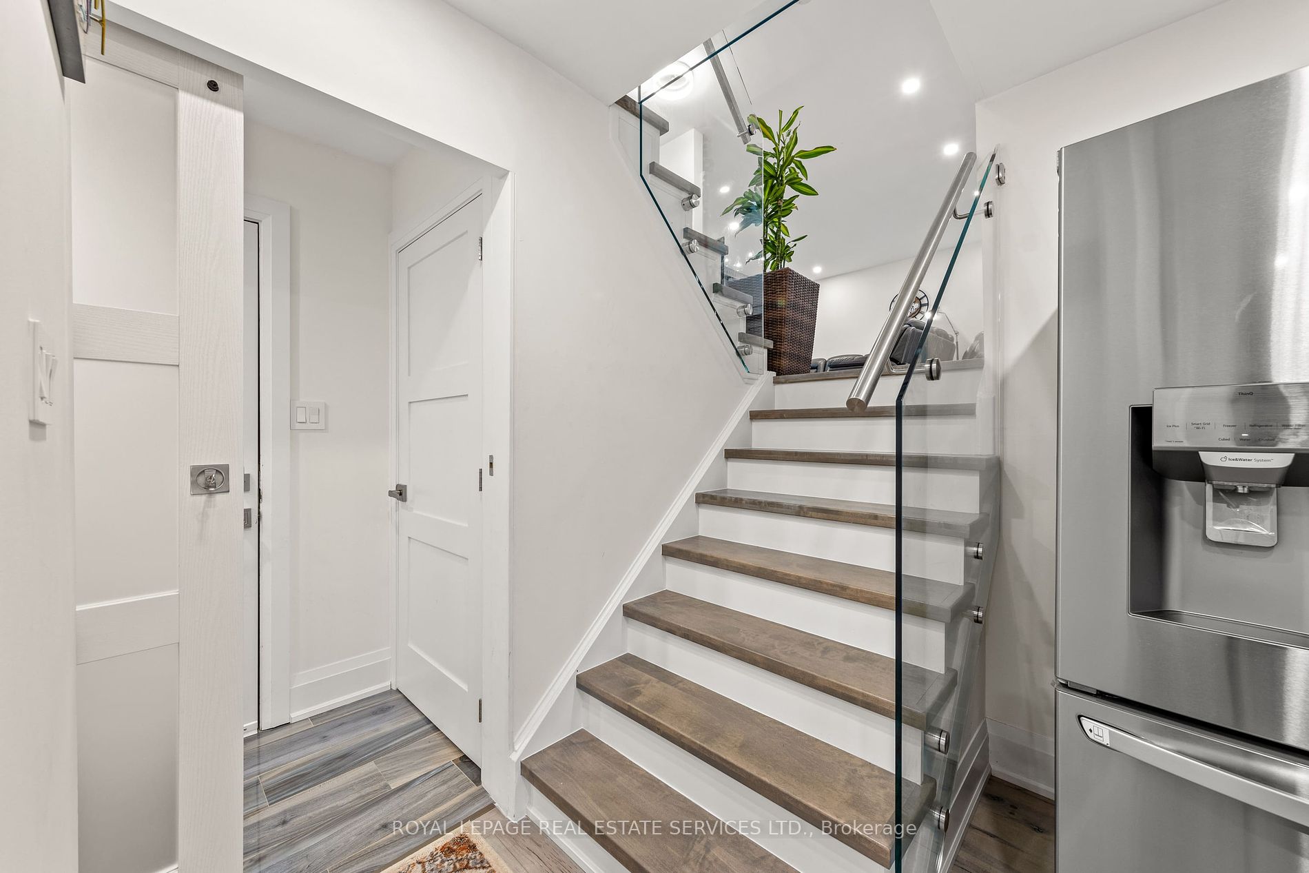 2816 Constable Rd