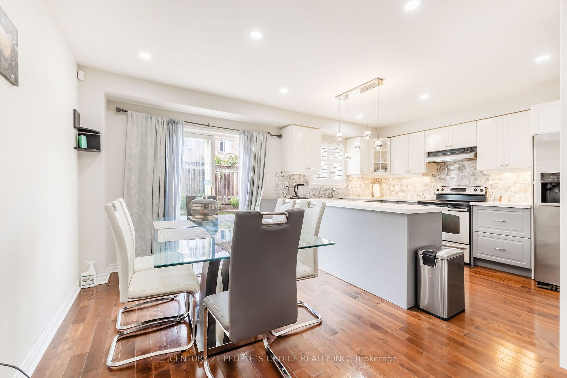 247 Featherstone Rd