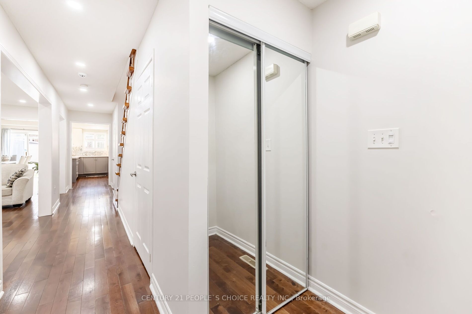 247 Featherstone Rd