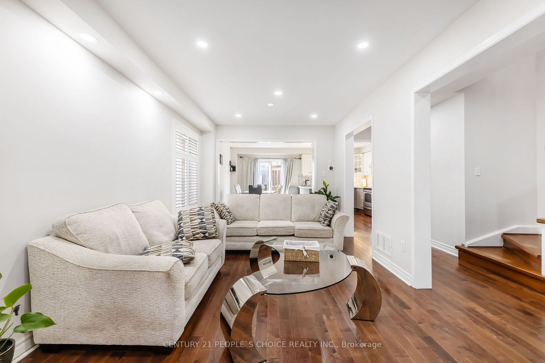 247 Featherstone Rd