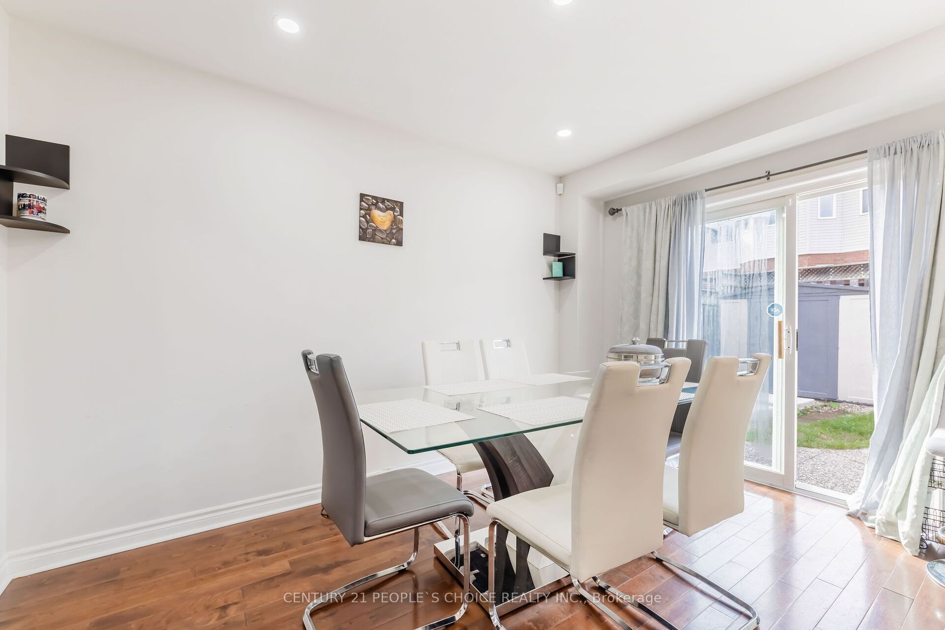 247 Featherstone Rd