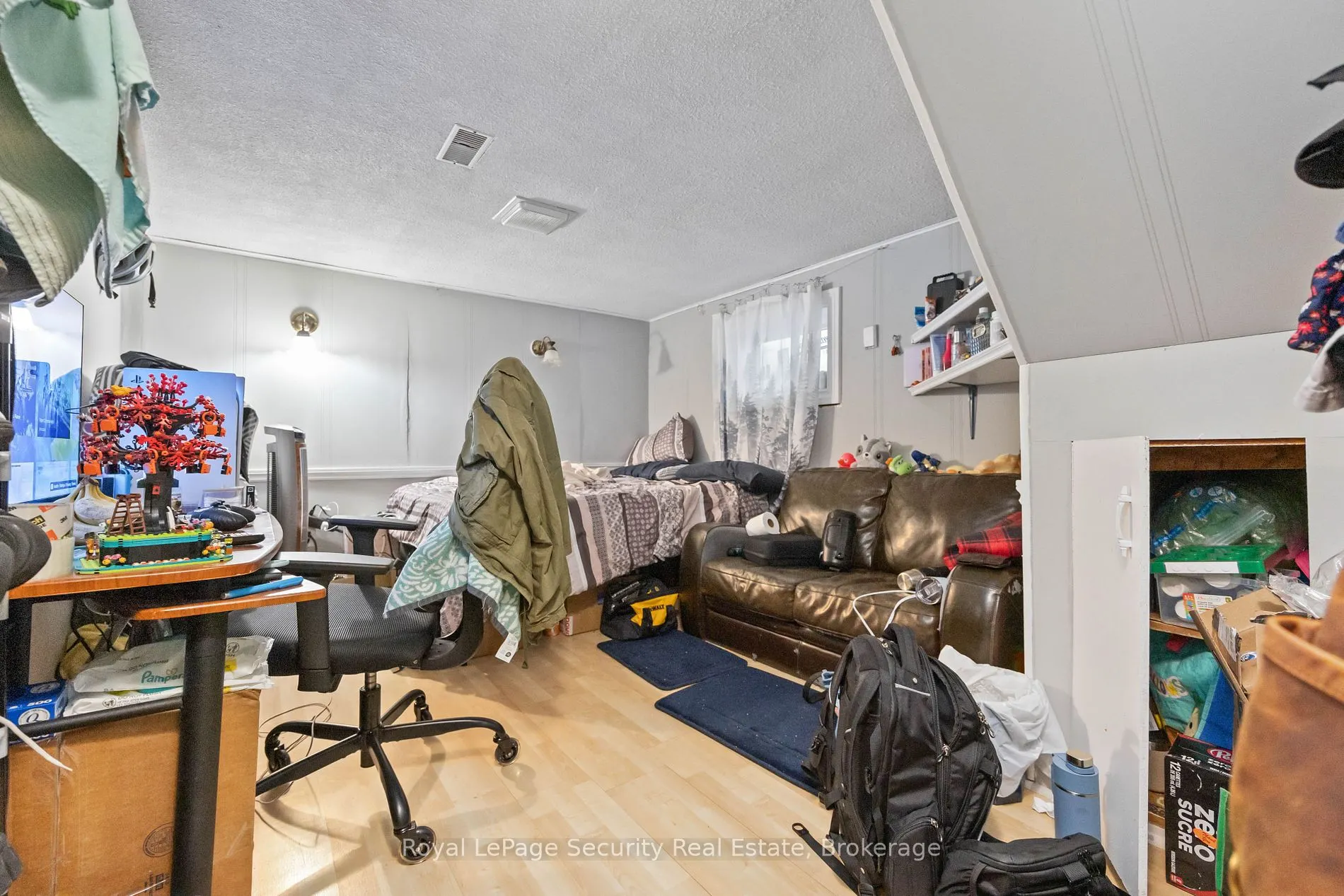 1104 Glengrove Ave
