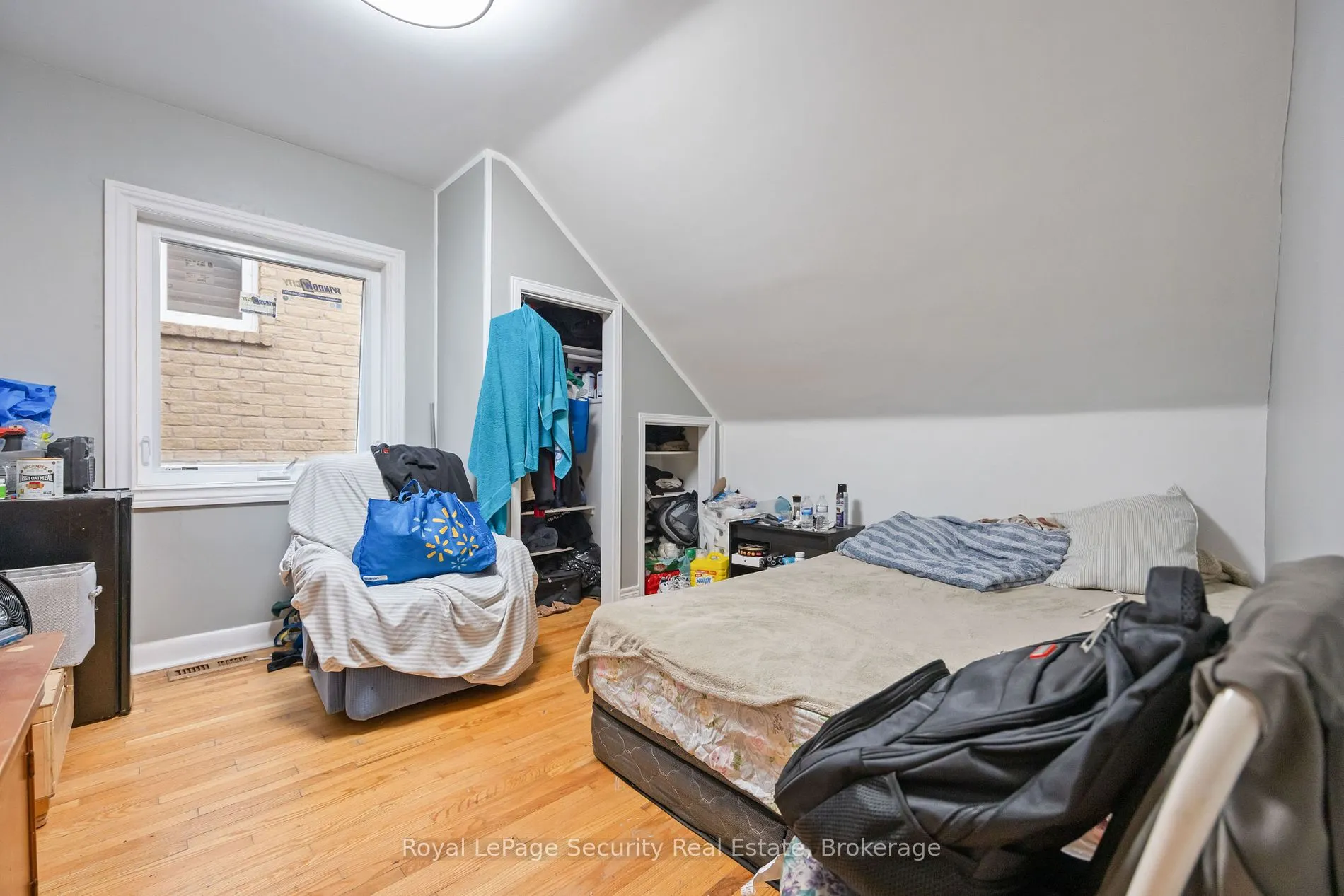 1104 Glengrove Ave