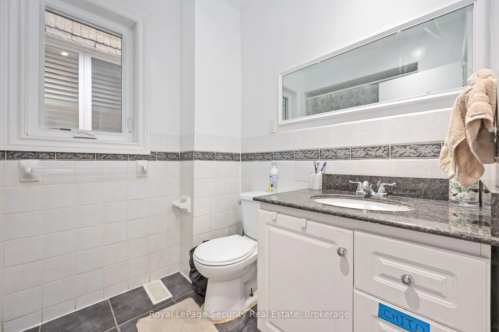 1104 Glengrove Ave
