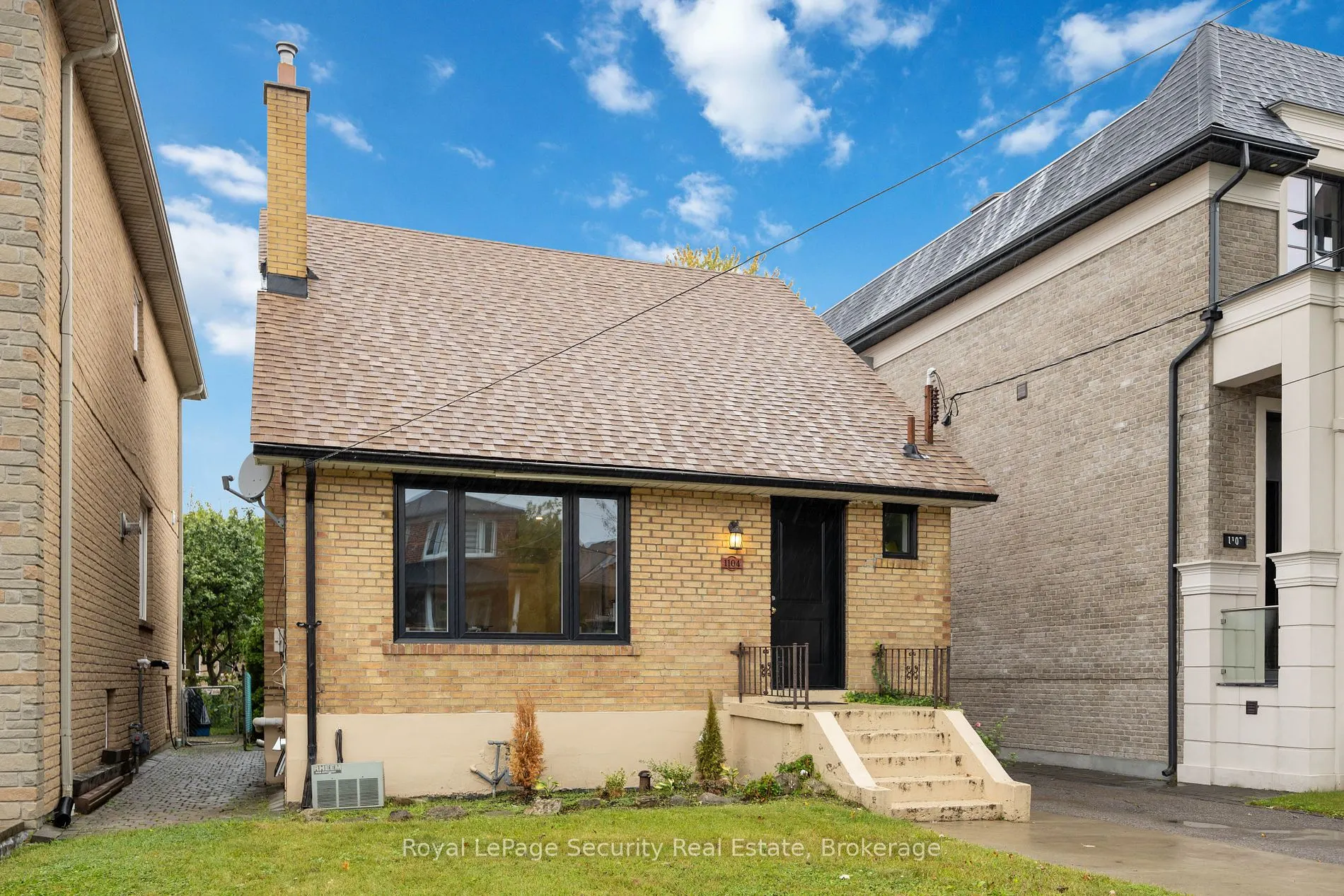 1104 Glengrove Ave