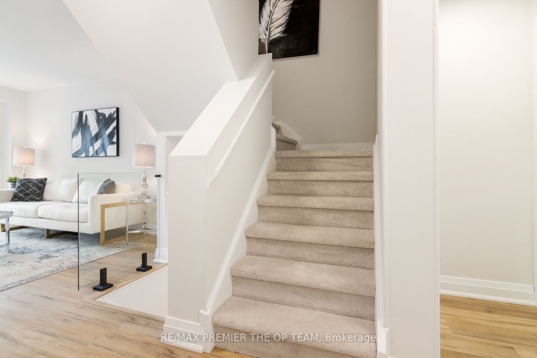 195 Fleetwood Cres, #217