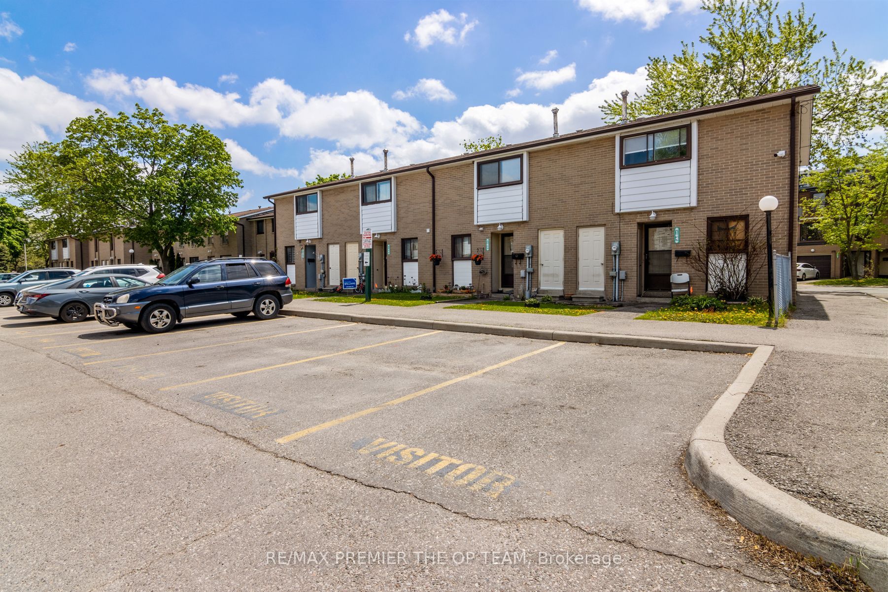 195 Fleetwood Cres, #217