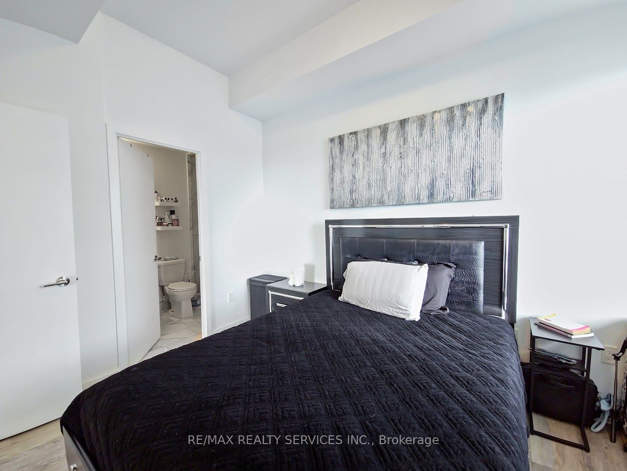 20 Shore Breeze Dr, #1107