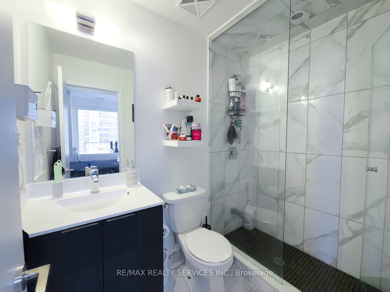 20 Shore Breeze Dr, #1107