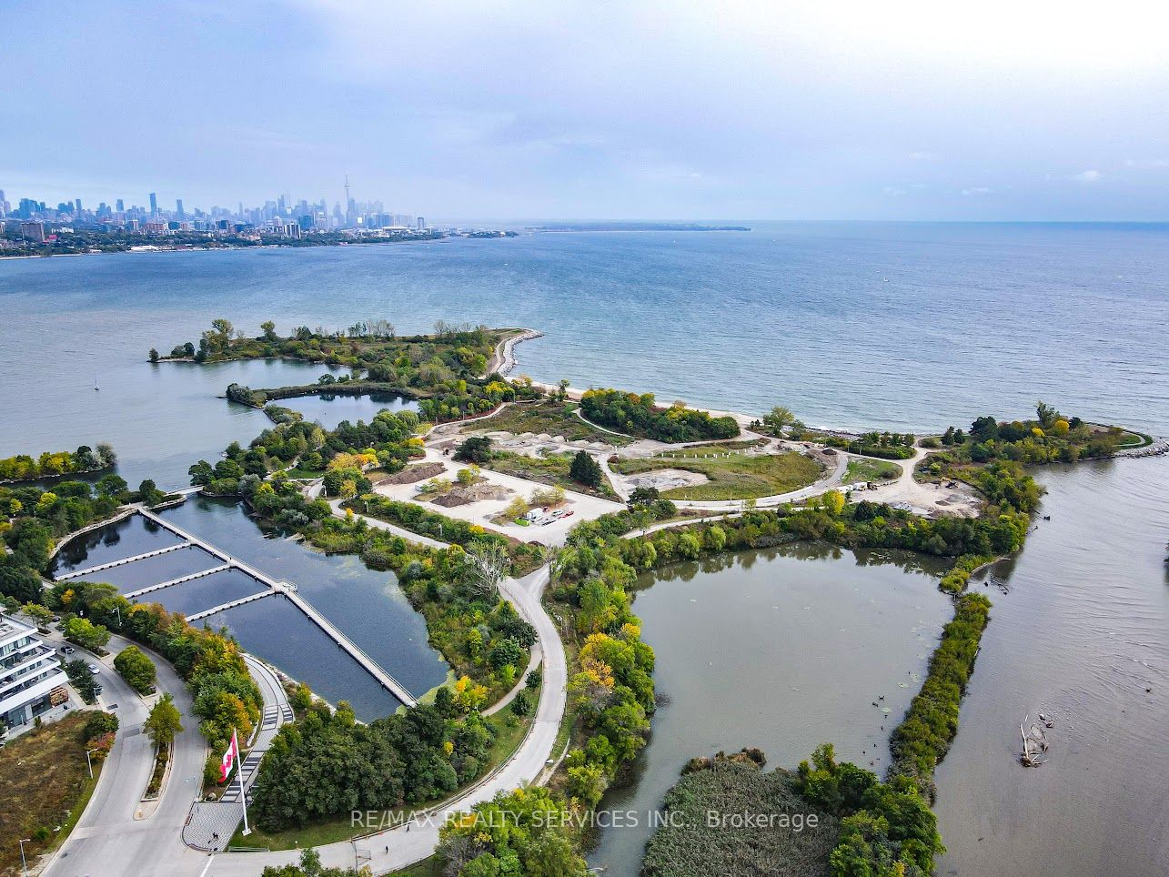 20 Shore Breeze Dr, #1107