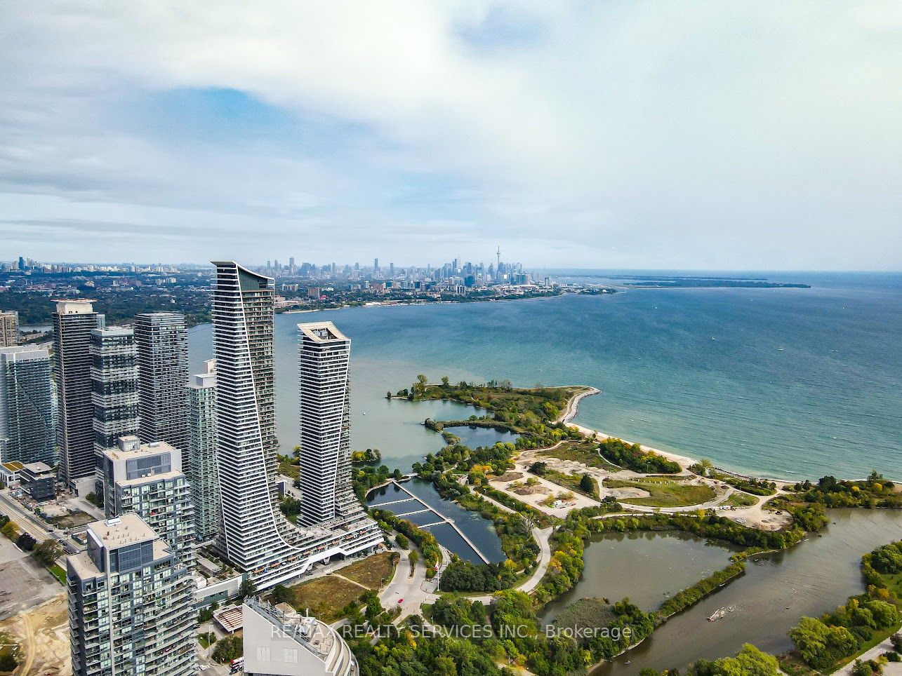 20 Shore Breeze Dr, #1107