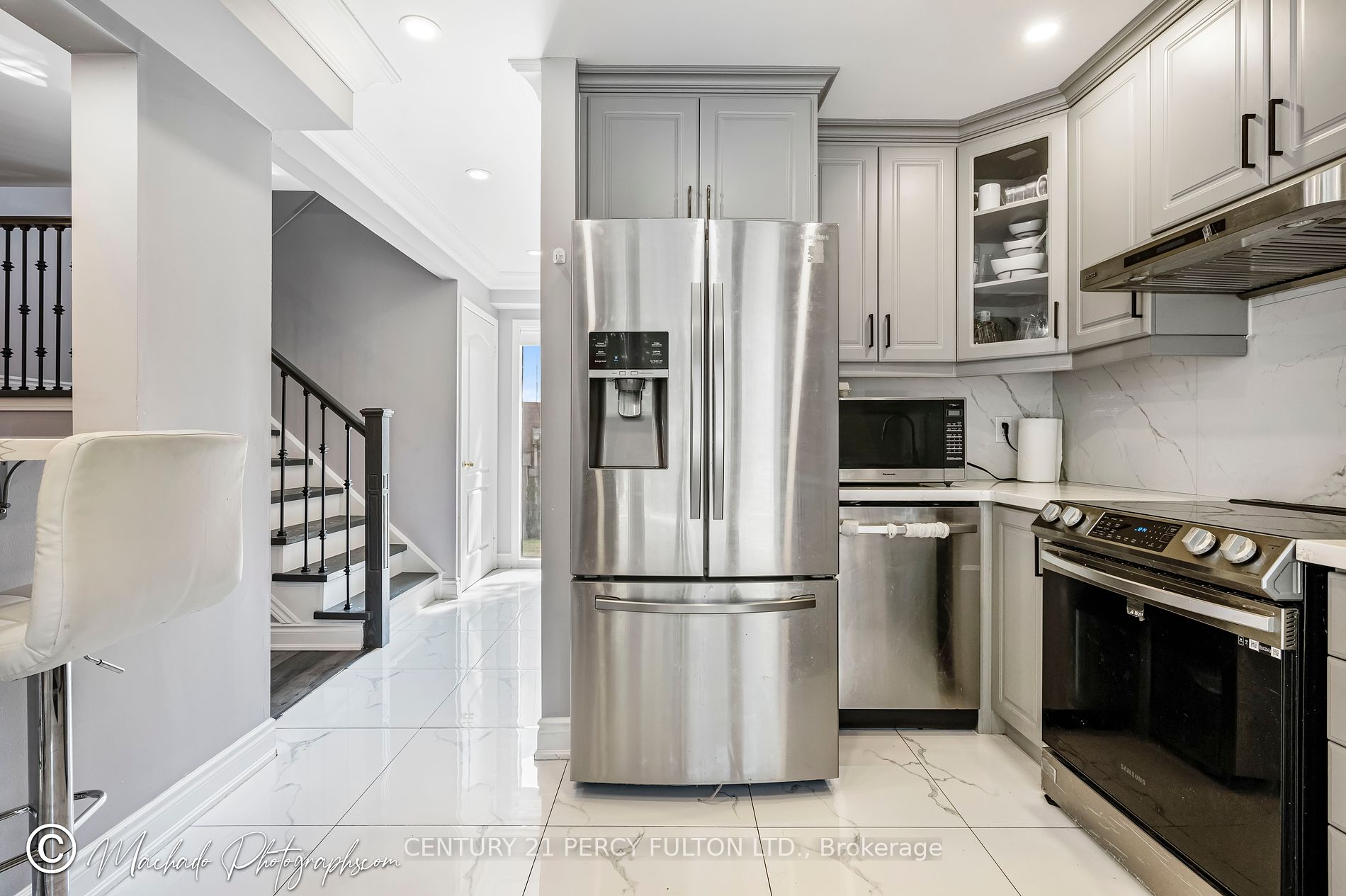 59 Kenninghall Blvd, #2