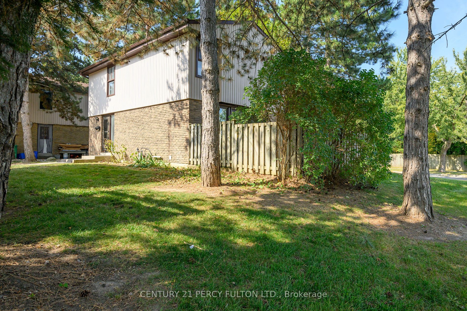 59 Kenninghall Blvd, #2